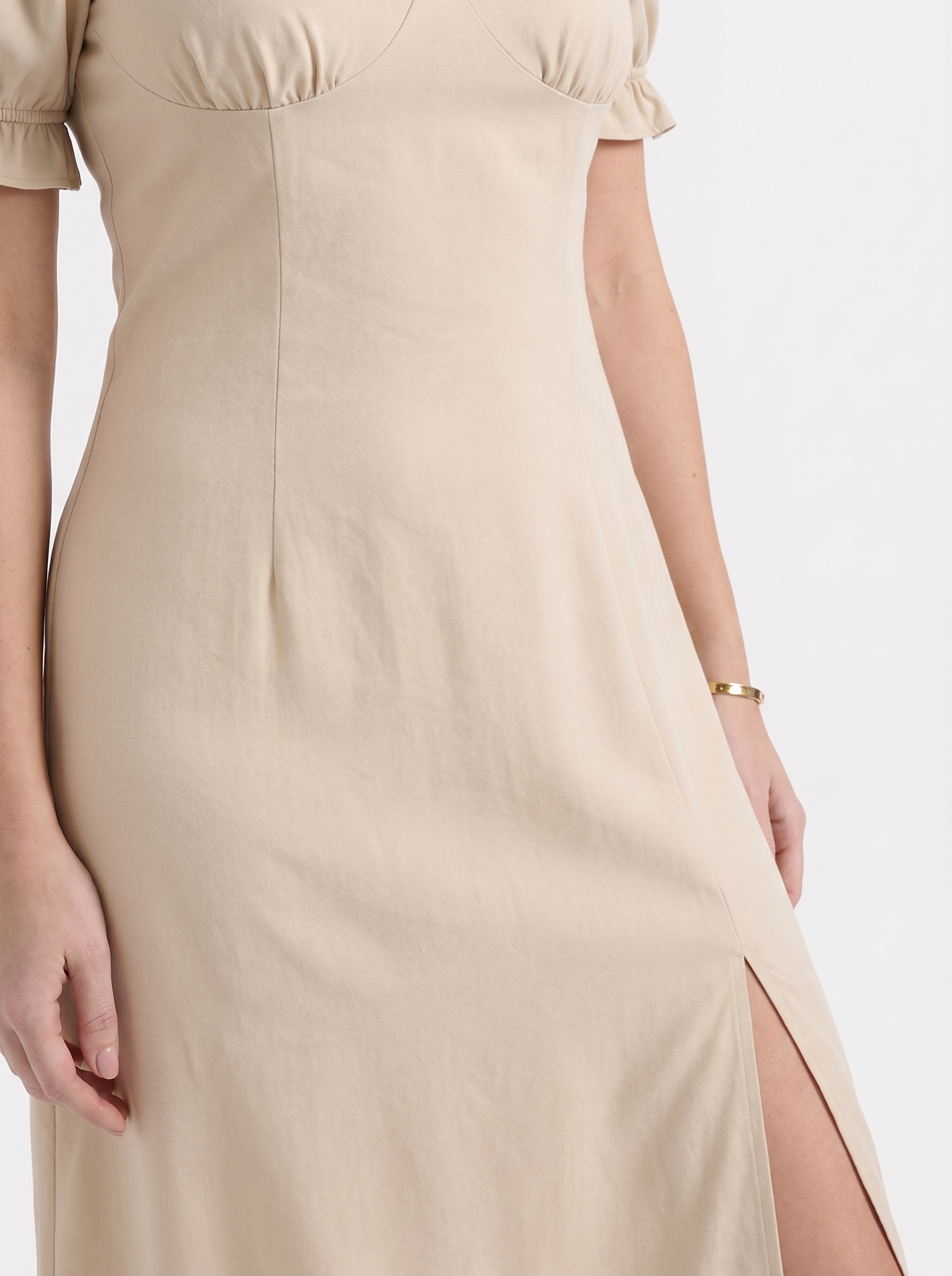 Sweetheart Midi Dress with Puff Sleeves